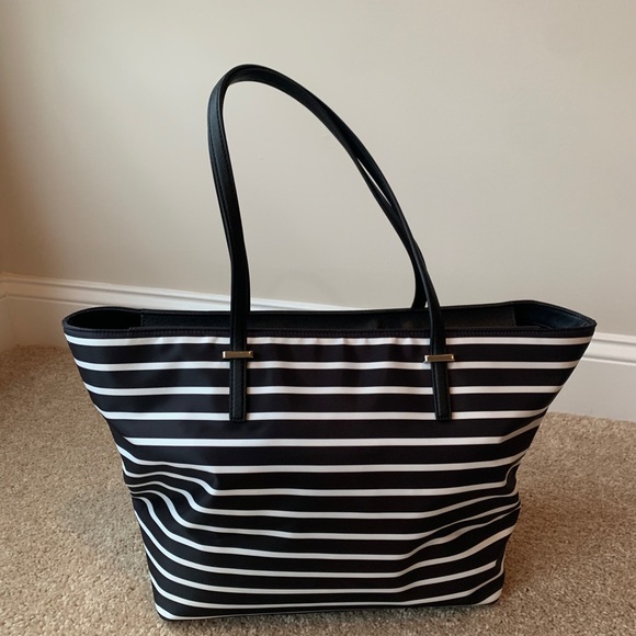 Kate Spade tote - Picture 2 of 6